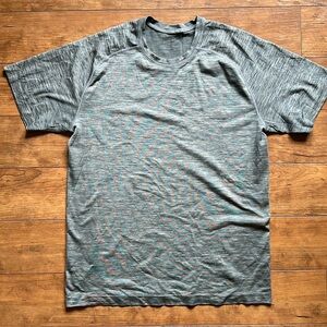 Men’s Lululemon Athletic T-Shirt *no tags* Size Large